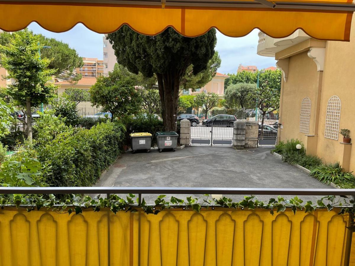 Location Saisonniere Menton 220 M Des Plages 외부 사진